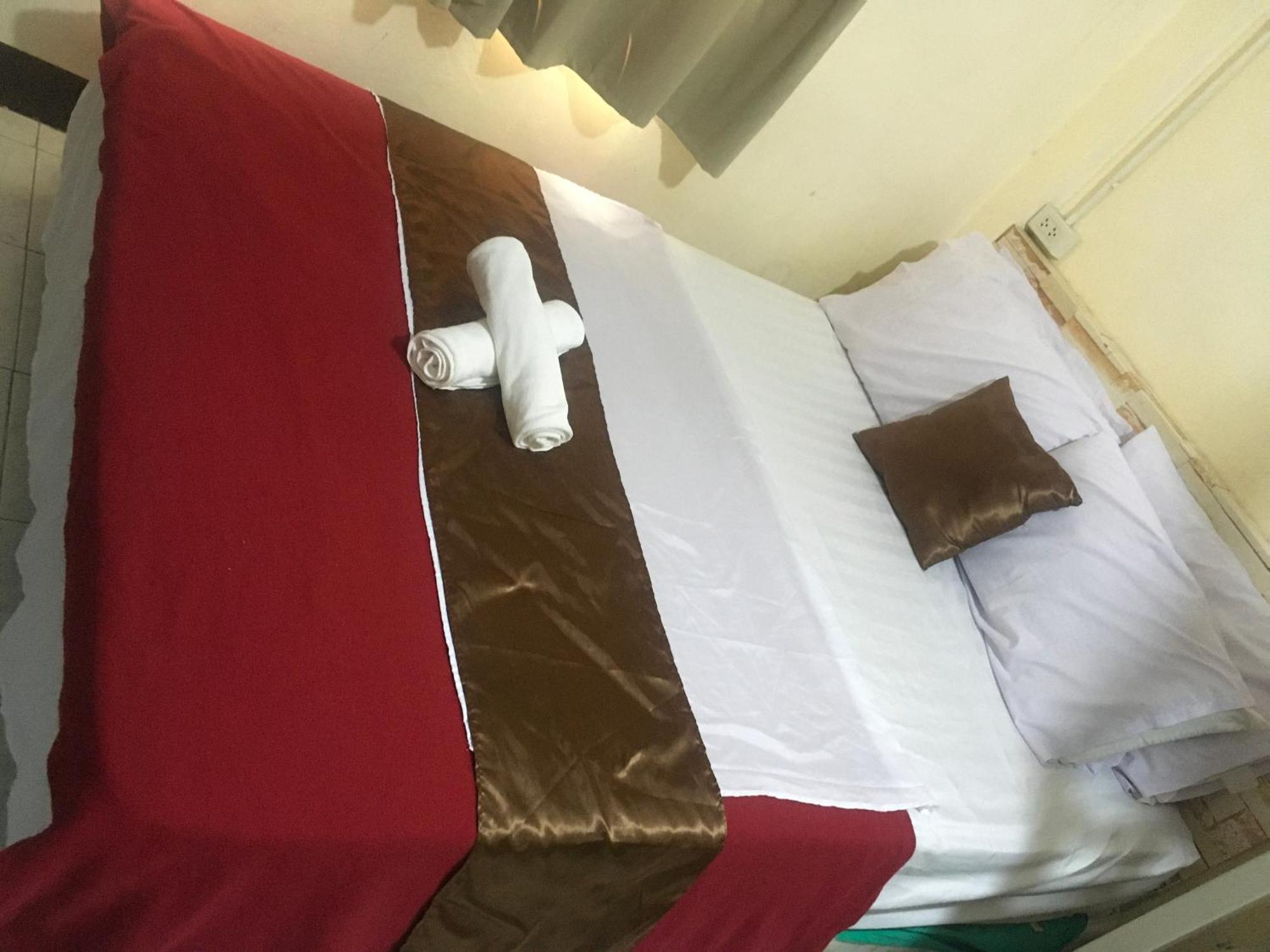 24 Hostel